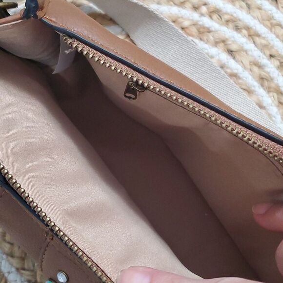 No Boundaries Women’s Buckle Detailed Saddle Mini Bag, Cognac, Nwot - Picture 7 of 7